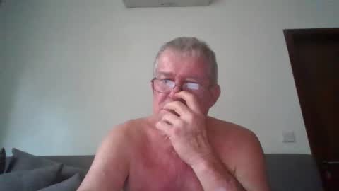 darwincock online show from June 2026 02:01:01 AM