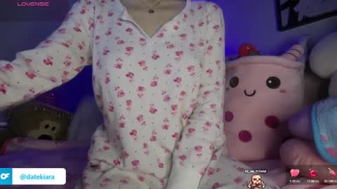 Kiara  online show from December 2024 06:39:01 AM