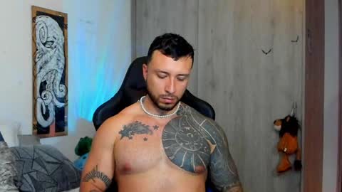 Snapshot of dave_max93 chatting on January 2025 05:26:02 AM DAVE MAX online show from January 2025 05:26:02 AM
