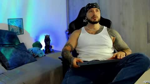 DAVE MAX online show from November 2025 03:06:01 AM