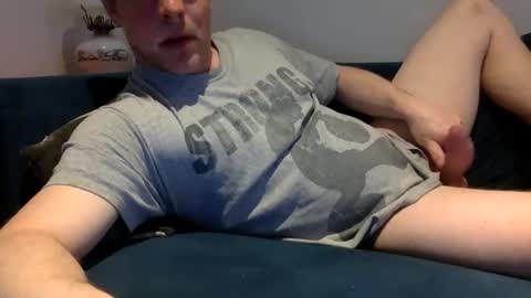 daveb709709709 online show from April 2026 09:16:01 PM