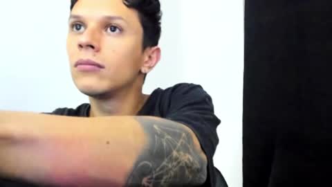 Snapshot of davebroww chatting on February 2025 01:05:02 AM Dave Brown online show from February 2025 01:05:02 AM