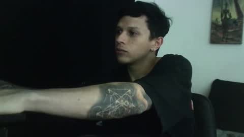 Snapshot of davebroww chatting on February 2025 01:29:02 AM Dave Brown online show from February 2025 01:29:02 AM