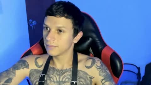 Snapshot of davebroww chatting on April 2026 05:55:01 PM Dave Brown online show from April 2026 05:55:01 PM