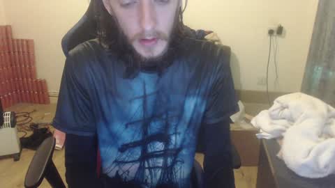 Snapshot of daver281197 chatting on January 2025 09:34:02 PM dave online show from January 2025 09:34:02 PM