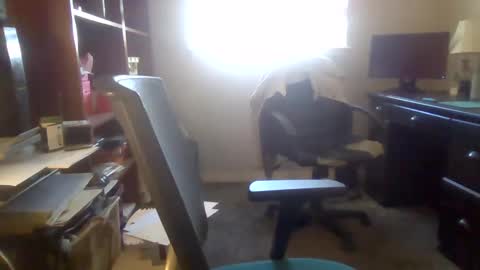 Snapshot of davethebooky chatting on December 2024 04:06:01 PM Dave online show from December 2024 04:06:01 PM