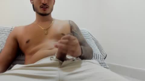 Snapshot of david__ox chatting on January 2025 10:35:02 PM david__ox online show from January 2025 10:35:02 PM