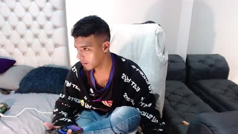 Snapshot of david_bandercock chatting on January 2025 09:30:02 AM david_bandercock online show from January 2025 09:30:02 AM