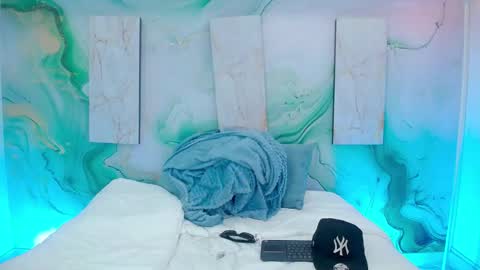 Snapshot of david_banks_ chatting on March 2026 12:44:01 PM David online show from March 2026 12:44:01 PM