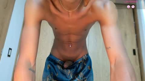 Snapshot of david_hot44 chatting on June 2026 01:48:02 PM david_hot44 online show from June 2026 01:48:02 PM