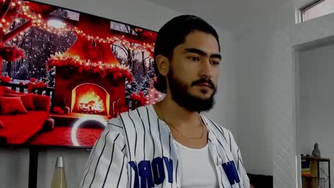 Hey im David that loves to explore and speak their fantasies. Very open talktative and nice. Feel free to chat with me online show from December 2024 12:05:01 PM