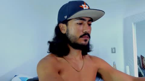 Hey im David that loves to explore and speak their fantasies. Very open talktative and nice. Feel free to chat with me online show from December 2025 12:58:01 PM