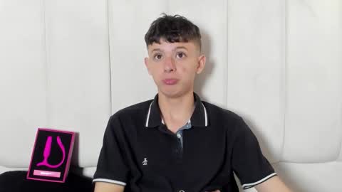 Snapshot of david_roy_ chatting on February 2026 01:32:02 PM Roy online show from February 2026 01:32:02 PM