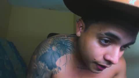 Lennon online show from November 2025 07:42:02 AM