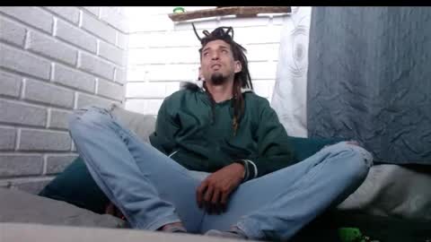 Snapshot of davils12 chatting on March 2025 09:28:01 AM DAVILS online show from March 2025 09:28:01 AM