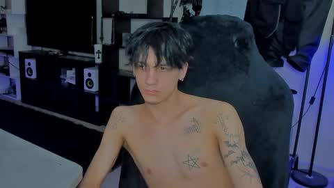 davis online show from April 2026 06:12:02 PM