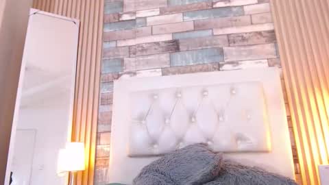 Dayana online show from November 2025 01:44:01 PM