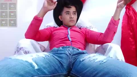 dayro_dduran online show from October 2025 06:41:02 PM