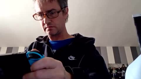 Dazzill online show from January 2025 12:04:02 PM