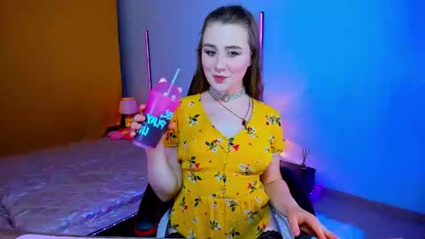 Snapshot of dazzlemoves chatting on June 2026 02:53:01 AM Zlata Golden online show from June 2026 02:53:01 AM