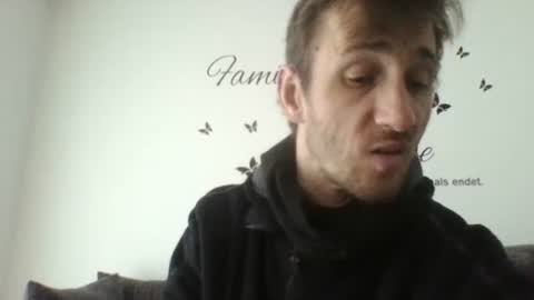 robert online show from April 2026 03:28:02 PM