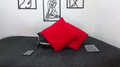 Andres online show from January 2025 10:52:02 PM