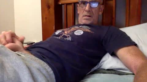 deanofflove2210 online show from December 2024 10:28:02 AM