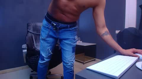 Snapshot of deanthorn chatting on January 2026 11:48:02 AM DeanThorn online show from January 2026 11:48:02 AM