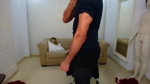 Snapshot of deanthorn chatting on January 2026 11:37:02 AM DeanThorn online show from January 2026 11:37:02 AM