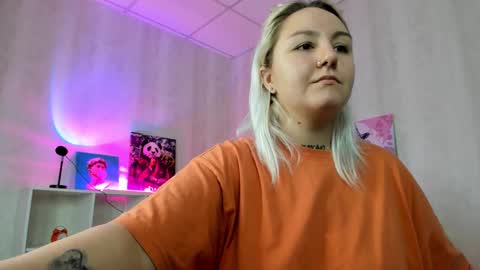 Debbie Mon Tue Fri Sun Sat GMT 3 1000am - 0400pm  online show from January 2025 03:12:01 PM