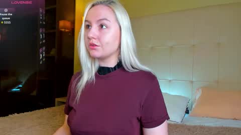 Debbie Mon Tue Fri Sun Sat GMT 3 1000am - 0400pm  online show from March 2026 05:29:01 PM