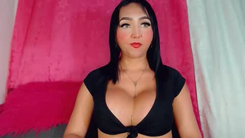 Snapshot of deboragill chatting on June 2026 02:53:01 AM deboragill online show from June 2026 02:53:01 AM