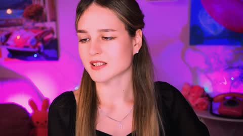 Snapshot of deboralarson chatting on February 2025 11:48:01 PM Debora online show from February 2025 11:48:01 PM