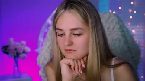 Snapshot of deboralarson chatting on September 2025 04:12:02 AM Debora online show from September 2025 04:12:02 AM