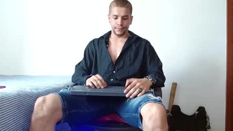 Santiago online show from December 2024 08:51:01 PM