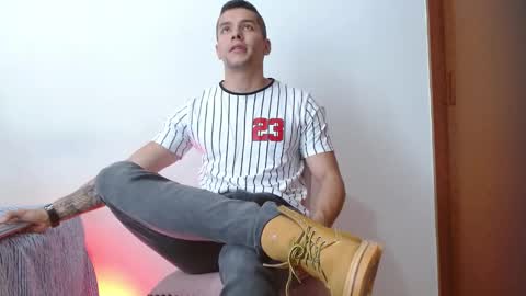 Santiago online show from March 2025 04:46:01 PM