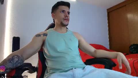 Snapshot of deconrios chatting on June 2026 12:44:02 AM Santiago online show from June 2026 12:44:02 AM