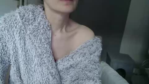 KamiDevi online show from October 2025 02:43:02 PM