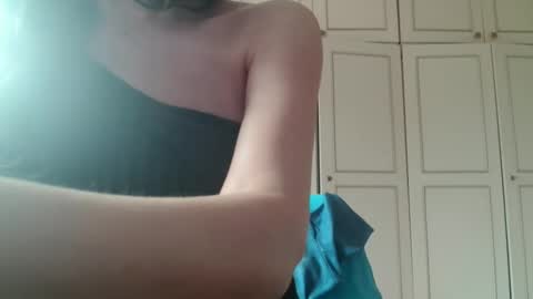 KamiDevi online show from May 2026 03:31:02 PM