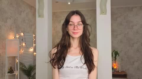 Amy online show from October 2025 07:23:02 PM