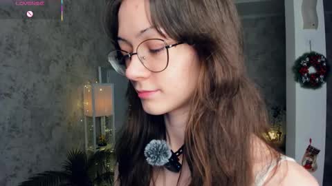 Amy online show from December 2025 07:32:01 PM