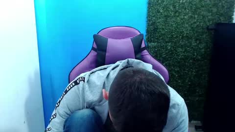 Snapshot of deiby_baby chatting on December 2024 01:47:02 AM DEIBY online show from December 2024 01:47:02 AM