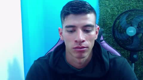 Snapshot of deiby_baby chatting on December 2024 09:28:02 PM DEIBY online show from December 2024 09:28:02 PM