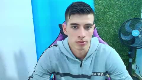 Snapshot of deiby_baby chatting on February 2025 08:37:01 PM DEIBY online show from February 2025 08:37:01 PM