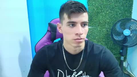 Snapshot of deiby_baby chatting on February 2025 08:24:01 PM DEIBY online show from February 2025 08:24:01 PM