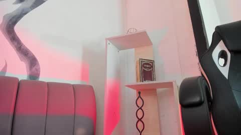 Deilan Wolf  online show from March 2026 07:54:02 AM