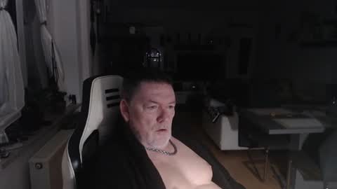 deinprinz2312 online show from January 2025 06:20:02 AM