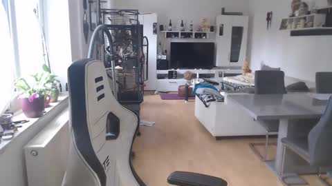 deinprinz2312 online show from March 2025 10:48:01 AM