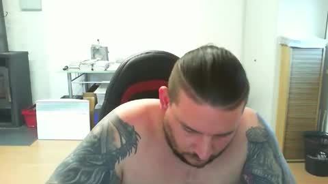 deinspielzeug87 online show from November 2025 02:43:02 PM