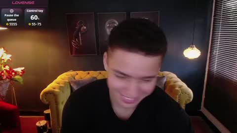 Snapshot of deivid_parker chatting on May 2026 01:28:02 PM Deivid online show from May 2026 01:28:02 PM